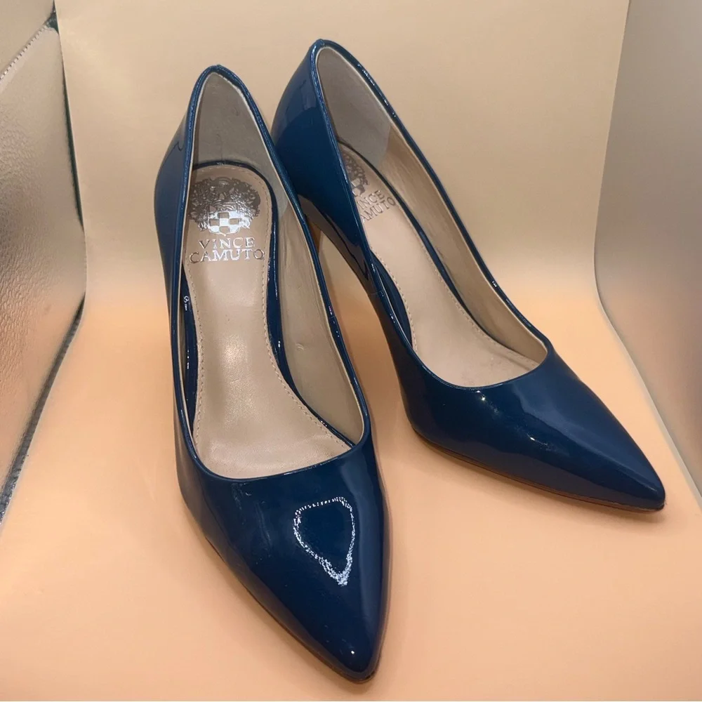 Vince Camuto glossy teal